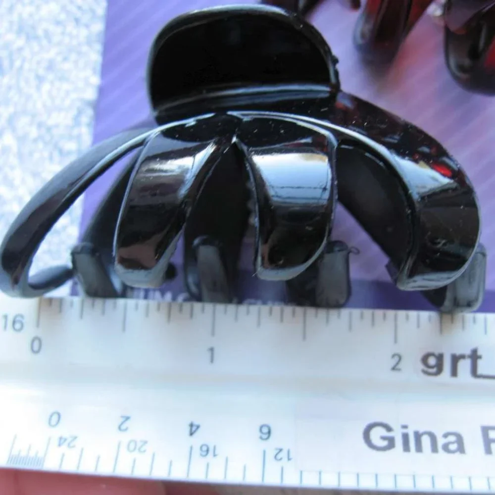 2 Goody Classic Medium Black Tortoise Spider Octopus Plastic Jaw Claw Clips 2.5